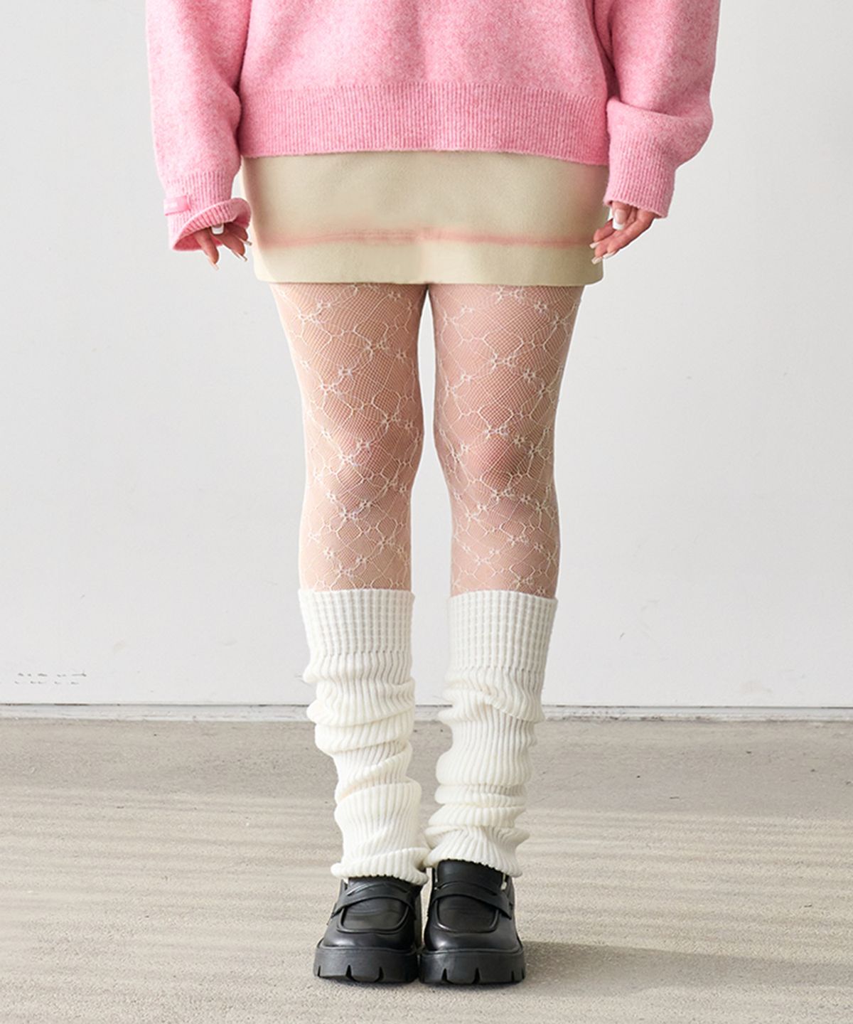 매드핑크(MADPINK) OIL BRIDGE SUEDE SKIRT IVORY