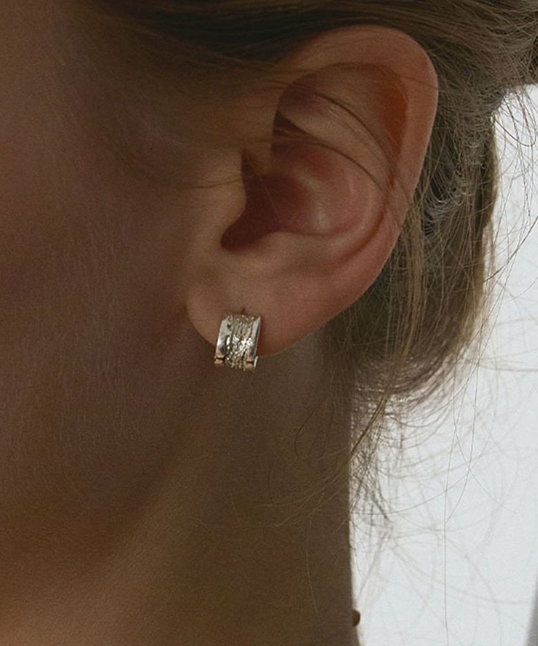 해류 TEXTURE EARRING 001