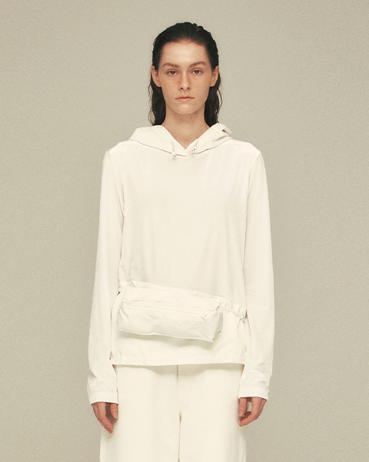 씬(SEEN) SMALL BAG VELVET HOODIE (White)