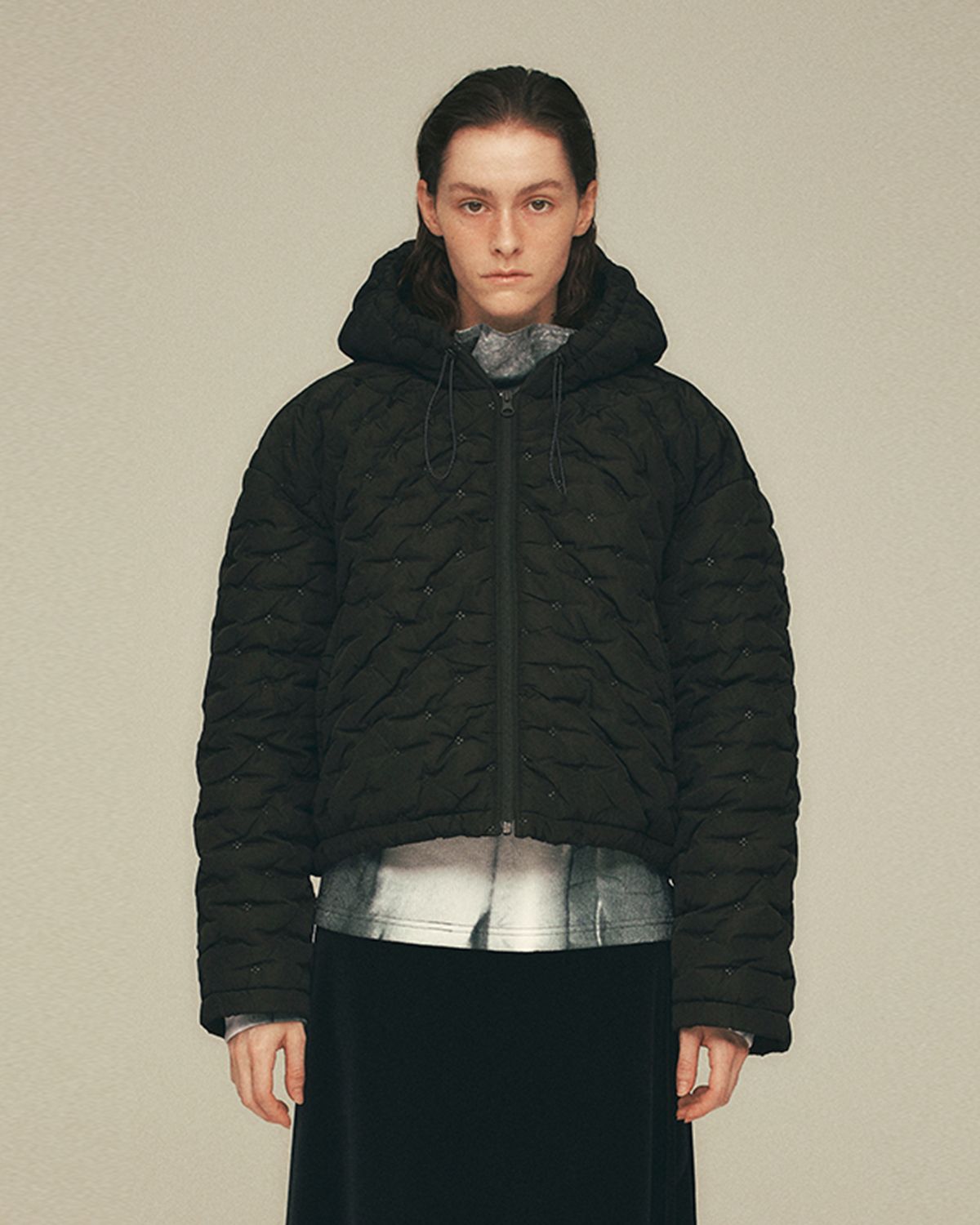 씬(SEEN) Sofa TEXTURE PADDED HOODIE JACKET (Crop)