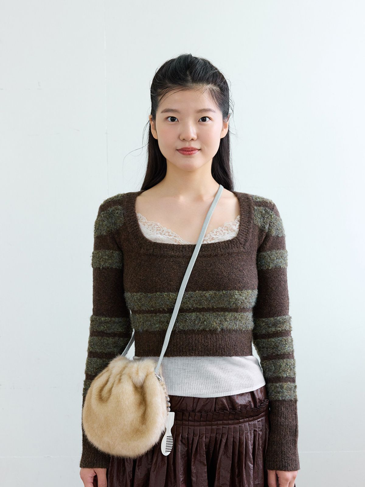 콜로신스(COLOCYNTH) SquareNeck Crop Knit Brown • Green Stripe