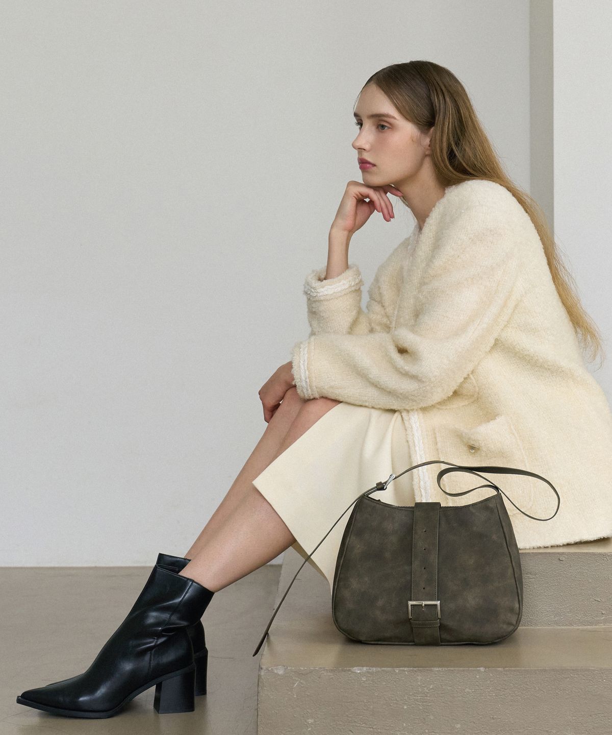 메종246(MAISON246) BUCKLE HOBO-KHAKI