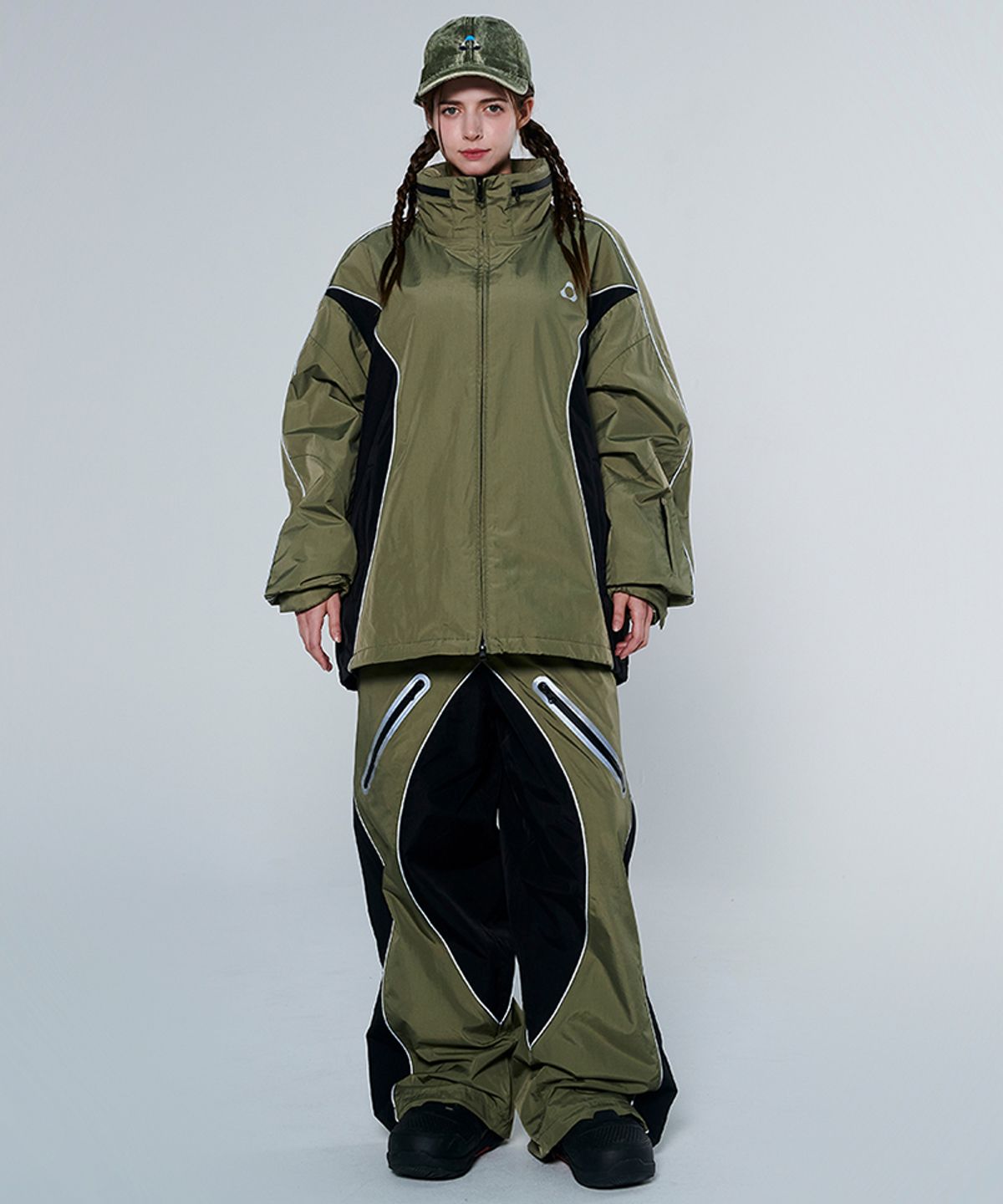 돌아우터웨어(DOLL OUTERWEAR) [DOLL X DUMDIDUM] 2425 페이드 자켓&팬츠 보드복 세트 KHAKI BLACK 남녀공용