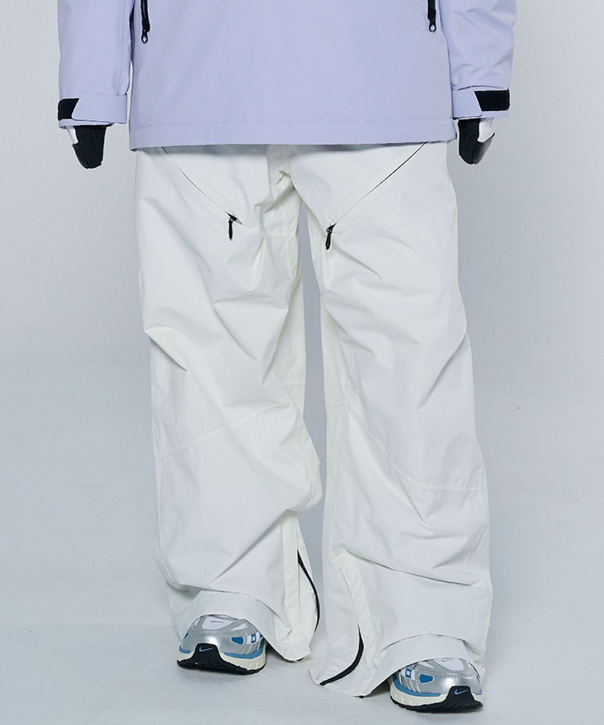 돌아우터웨어(DOLL OUTERWEAR) [DOLL X DUMDIDUM] 2425 스피카 보드복 팬츠 WHITE 남녀공용
