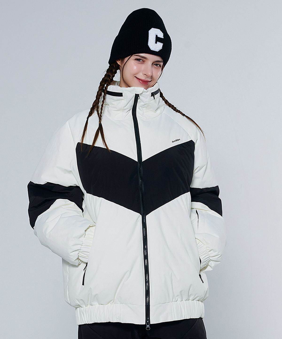 돌아우터웨어(DOLL OUTERWEAR) [DOLL X DUMDIDUM] 2425 베라 보드복 패딩 자켓 WHITE 남녀공용