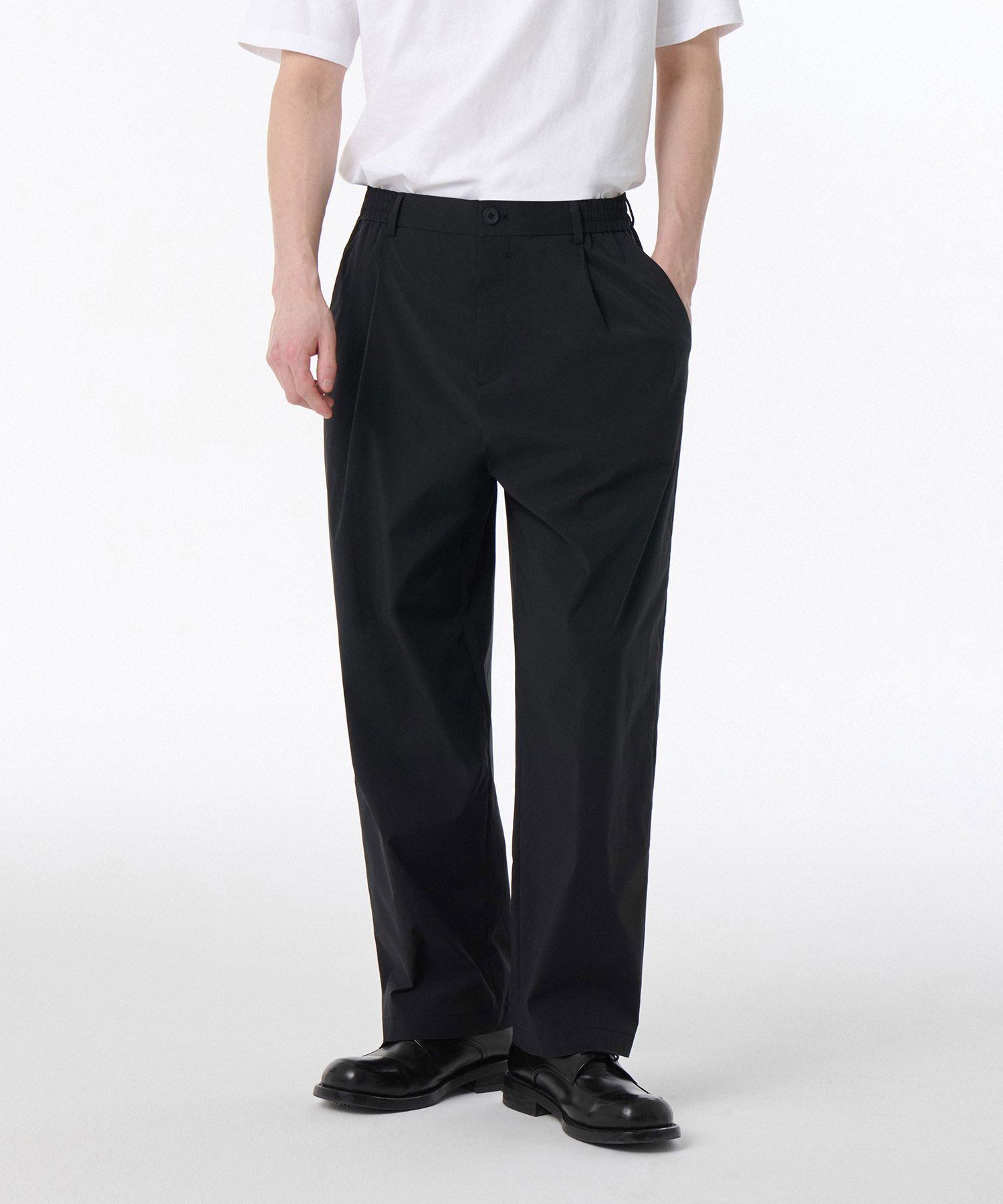 MUSINSA | MUSINSA STANDARD SOLOTEX One Tuck Wide Comfort
