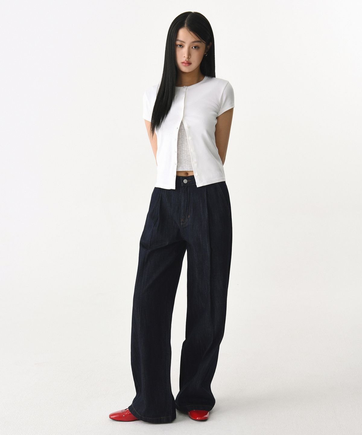 무신사 스탠다드 우먼(MUSINSA STANDARD WOMAN) 우먼즈 린넨 라이크 원 턱 엑스트라 와이드 데님 팬츠 [딥 인디고]