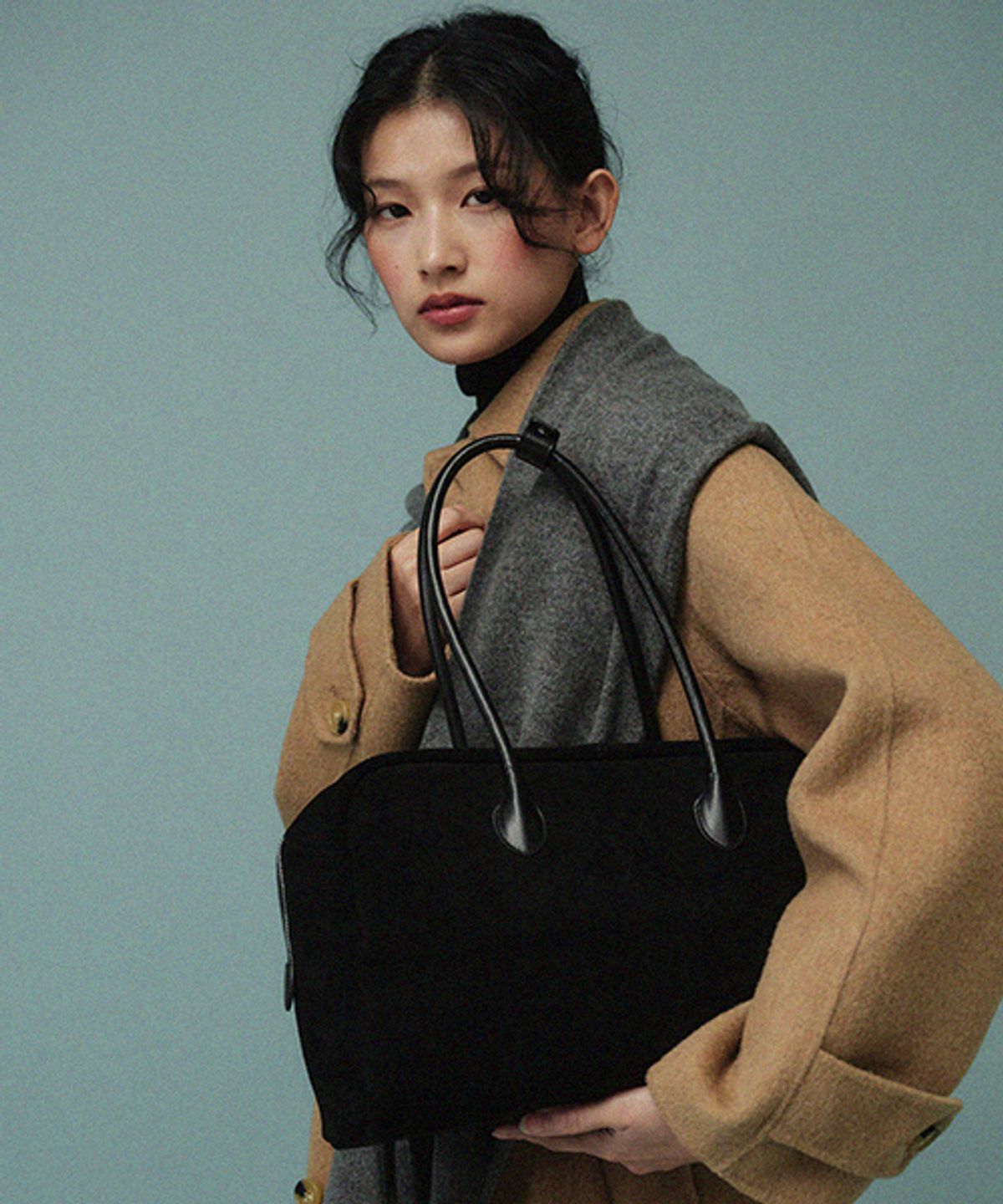 드메이커(DEMAKER) Vetiver suede bag-black