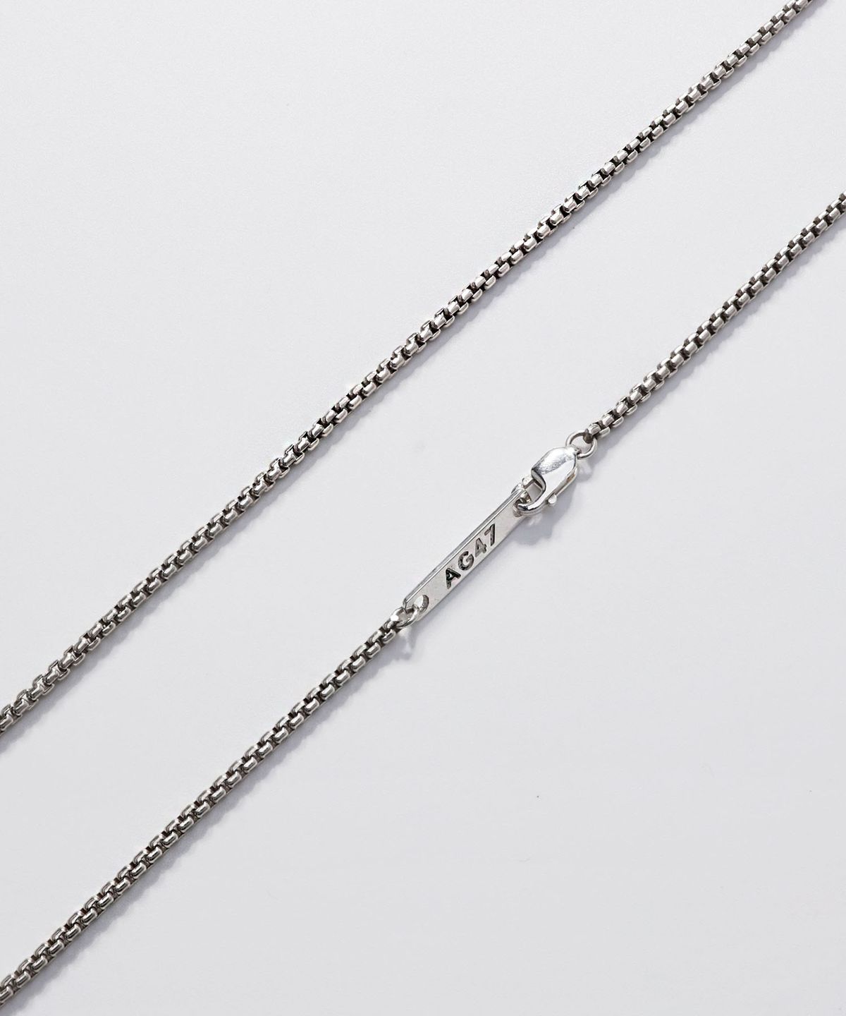 에이지47(AG47) N.è-N-22 Round Box Chain Necklace