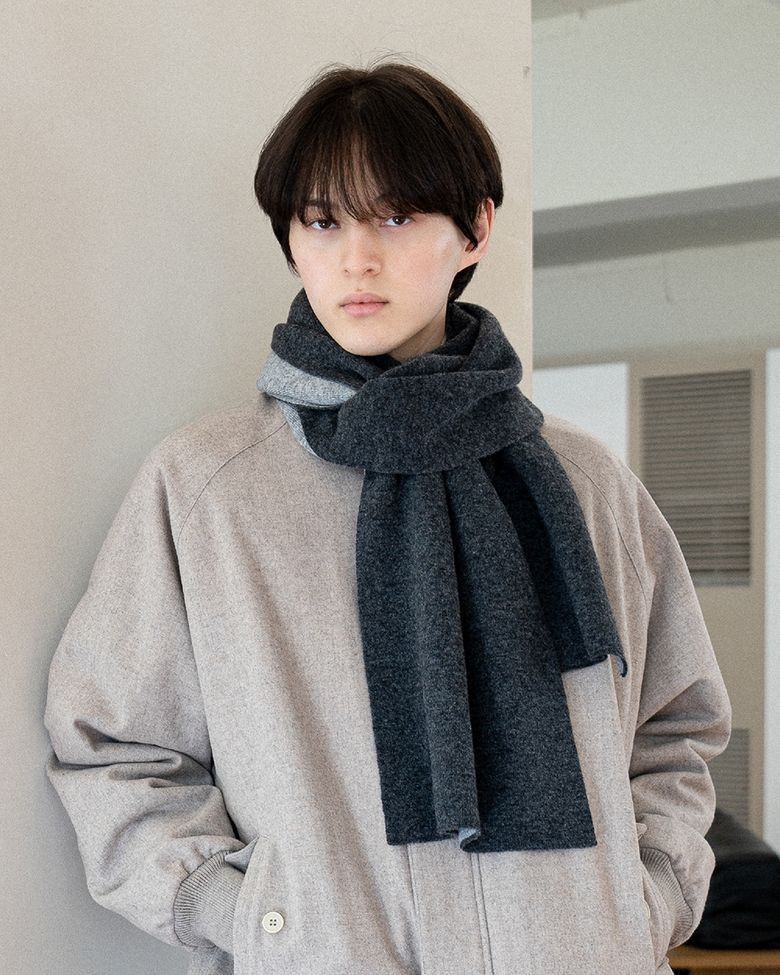 Cash Blend Reversible Scarf (Chacoal / M.Cloud)