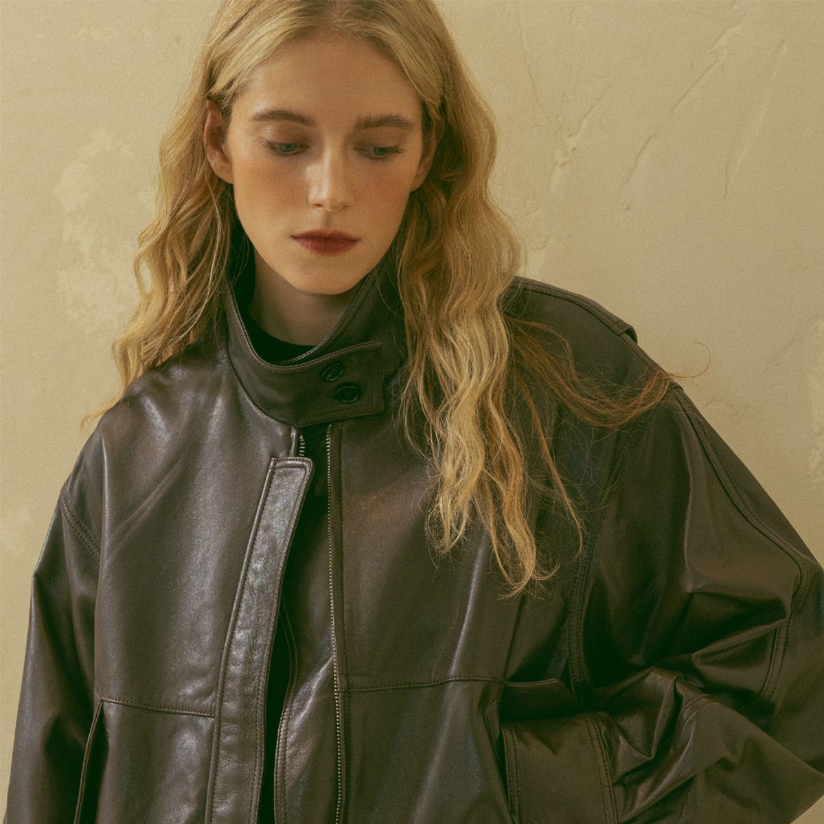 리아트(LIA.T) 리아트 쉽 스킨 헤링턴 자켓