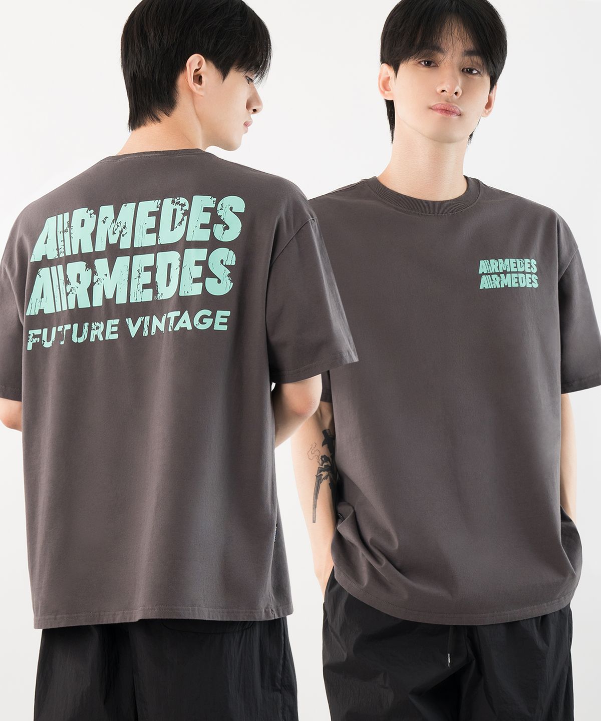 아르메데스(ARMEDES) [2PACK] 면 16수 오버핏 아트그래픽 반팔티셔츠 (1021)