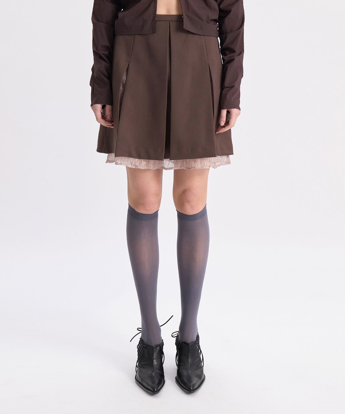 경(GYEONG) Pleats Slit Skirt_Brown