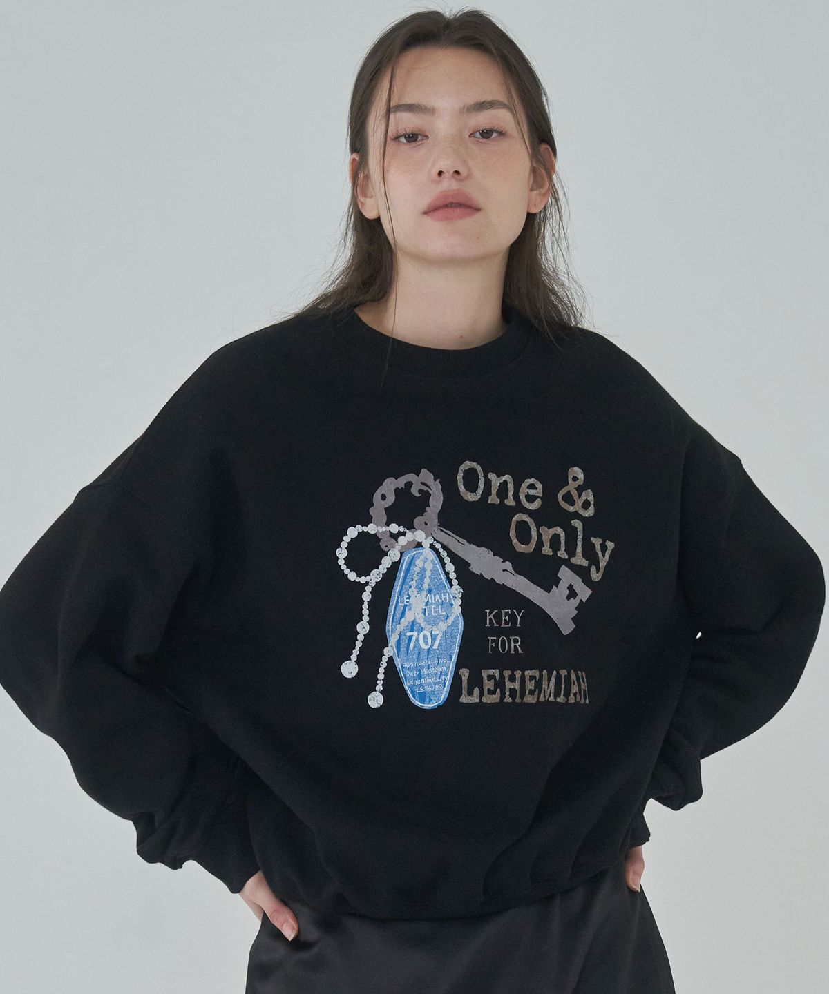 르헤미아(LEHEMIAH) Keyring sweatshirt [Black]