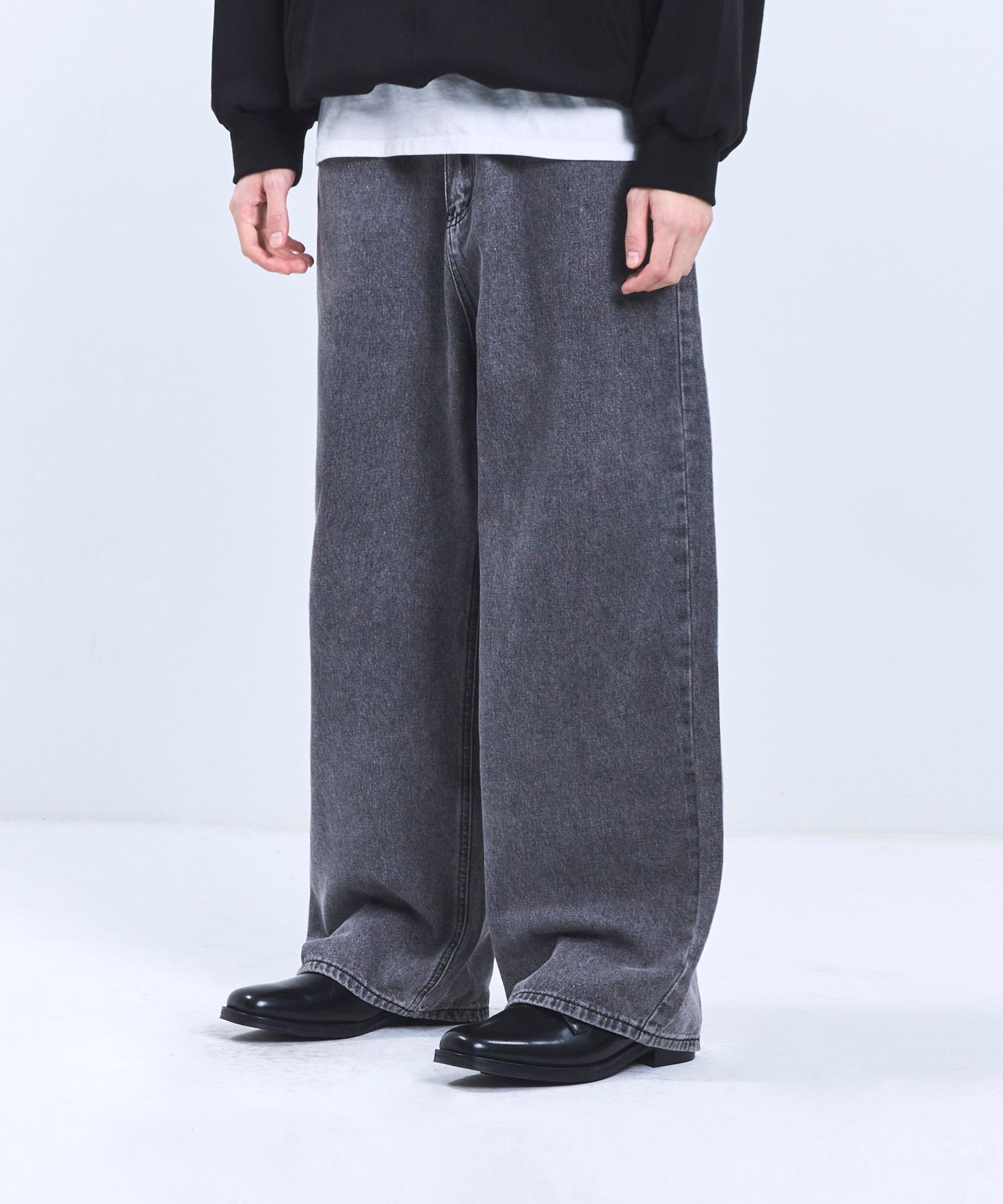 Shop Pants at MUSINSA