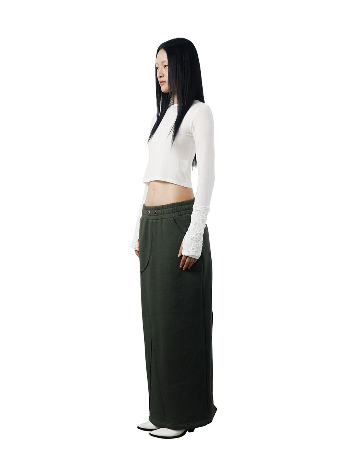 웻태그(WET TAG) SLAY DAY MAXI SWEAT SKIRT