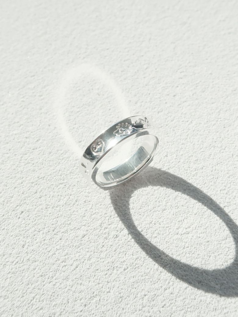 TOTEM RING