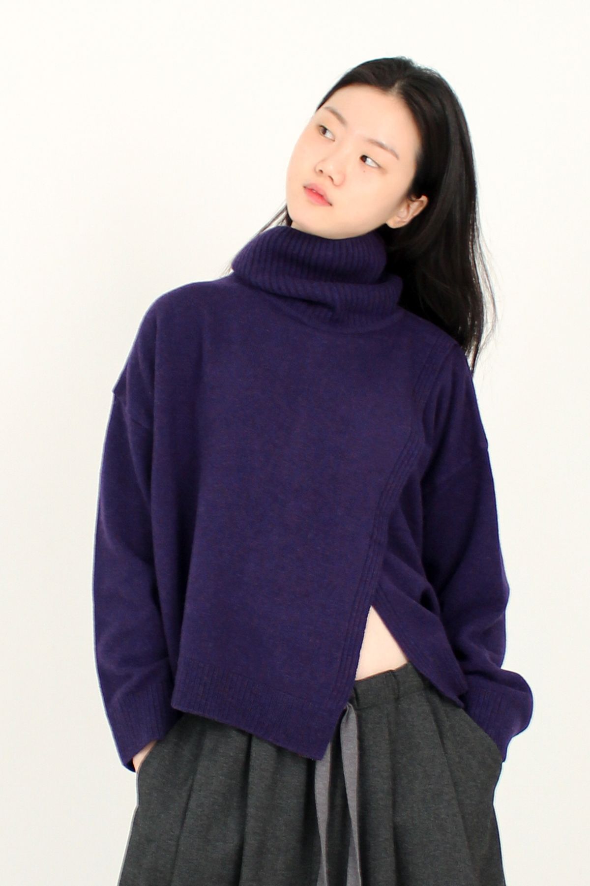 리타(RITA) 랩 터틀넥_퍼플