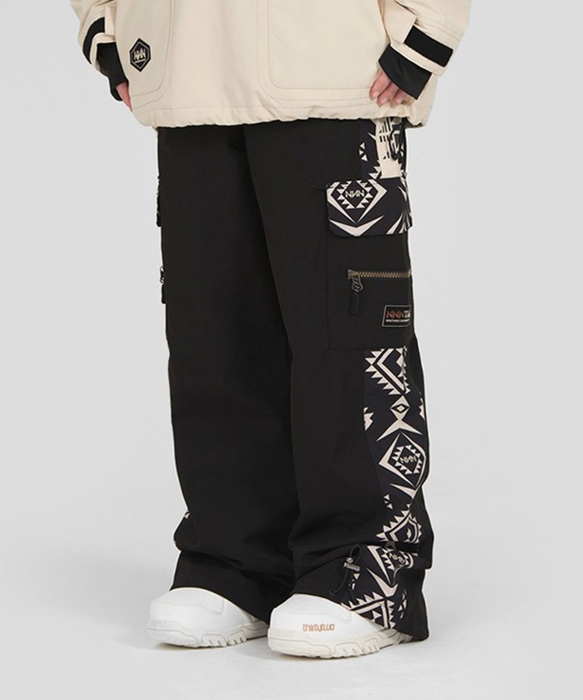 엔쓰리(NNN) 2324 NNN - 2color Cago standard -PANTS - 블랙+패턴 ( 남녀공용 스노우보드복 팬츠 )