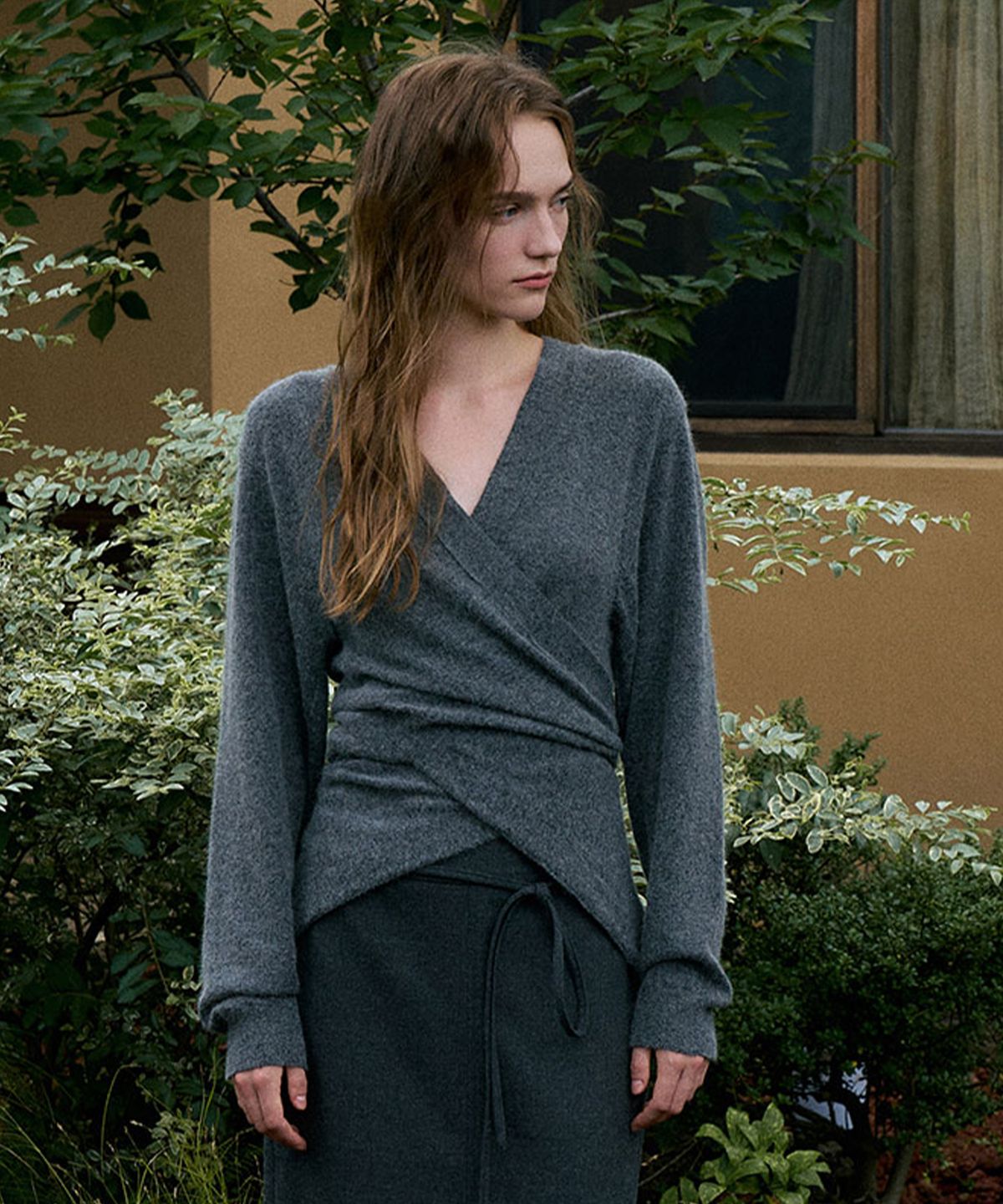 라메레이(LAMEREI) Fox Wrap Cardigan[LMBDAUKN261]-Charcoal