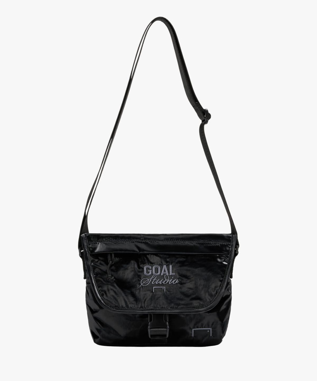 골스튜디오(GOALSTUDIO) GLOSSY MINI CROSS BAG-BLACK