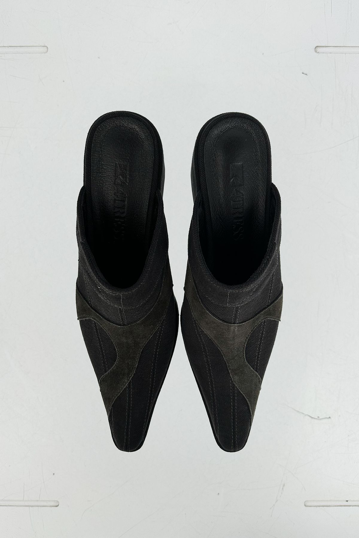 포트리스(4TRESS) PLATFORM WEDGE MULES 01 BLACK