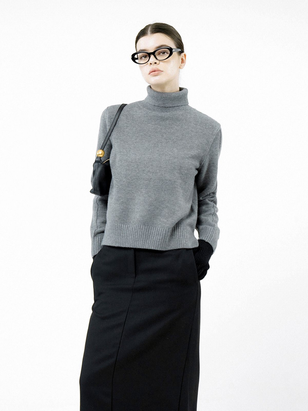 챈세스노이(CHANCE'S NOI) Soft Slit High Turtleneck - Charcoal /W244TP06CH