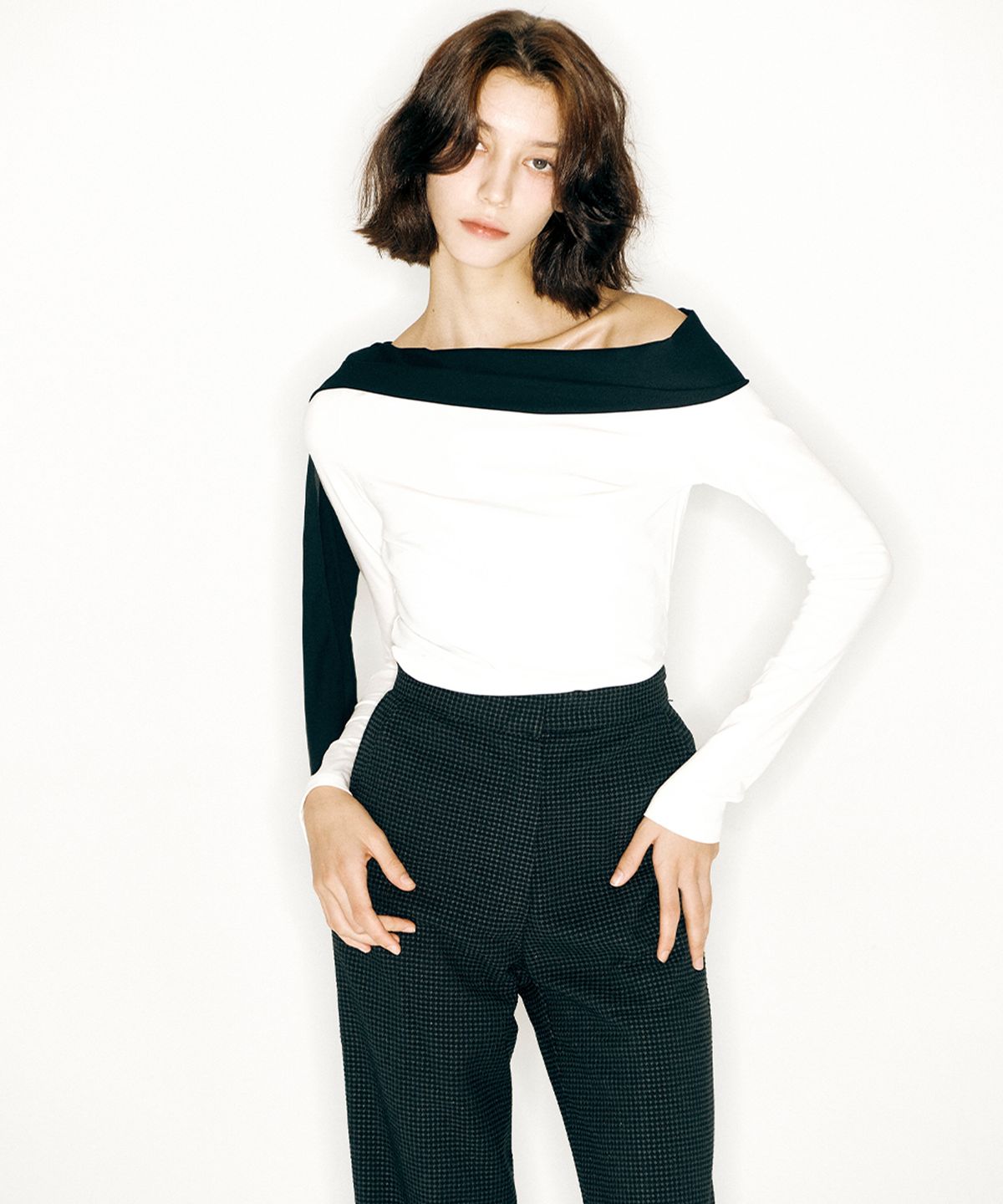 비아락테아(VIA LACTEA) Off Shoulder Top