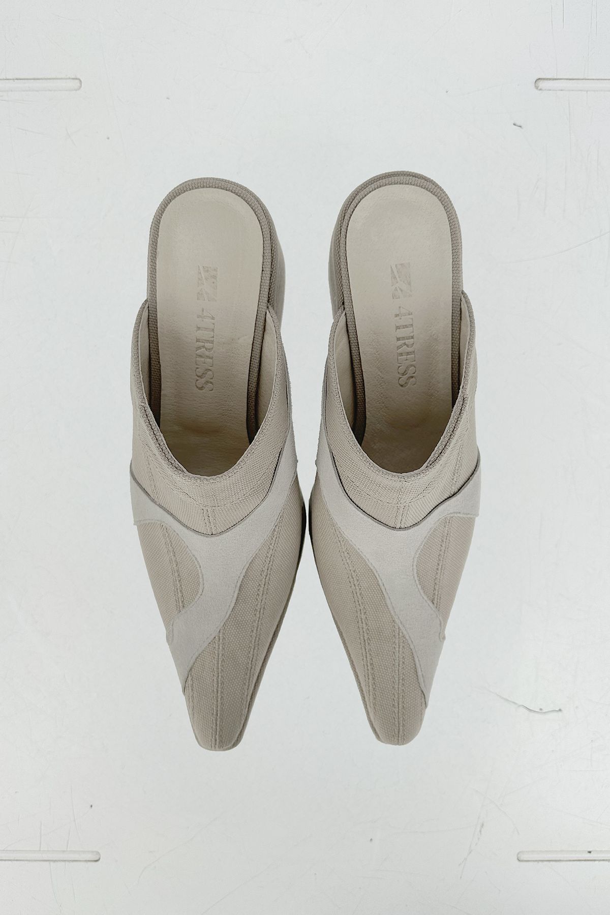 포트리스(4TRESS) PLATFORM WEDGE MULES 01 BEIGE