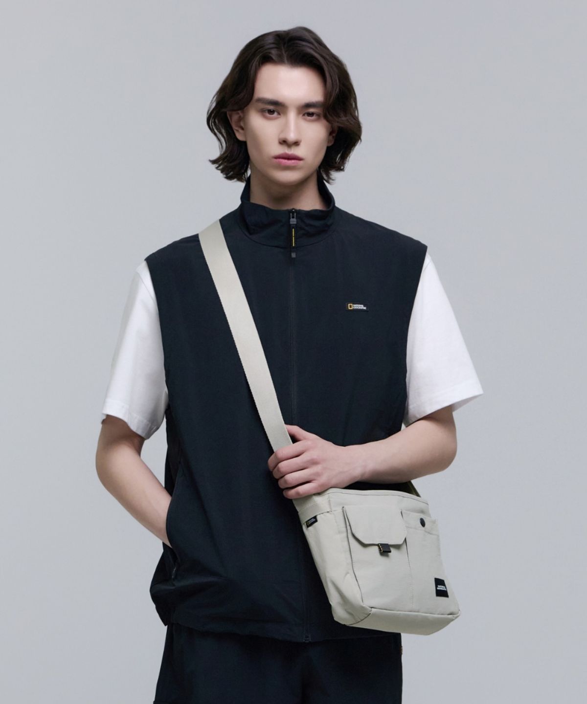 내셔널지오그래픽(NATIONALGEOGRAPHIC) N255ACR740 아델리 크로스백 BEIGE