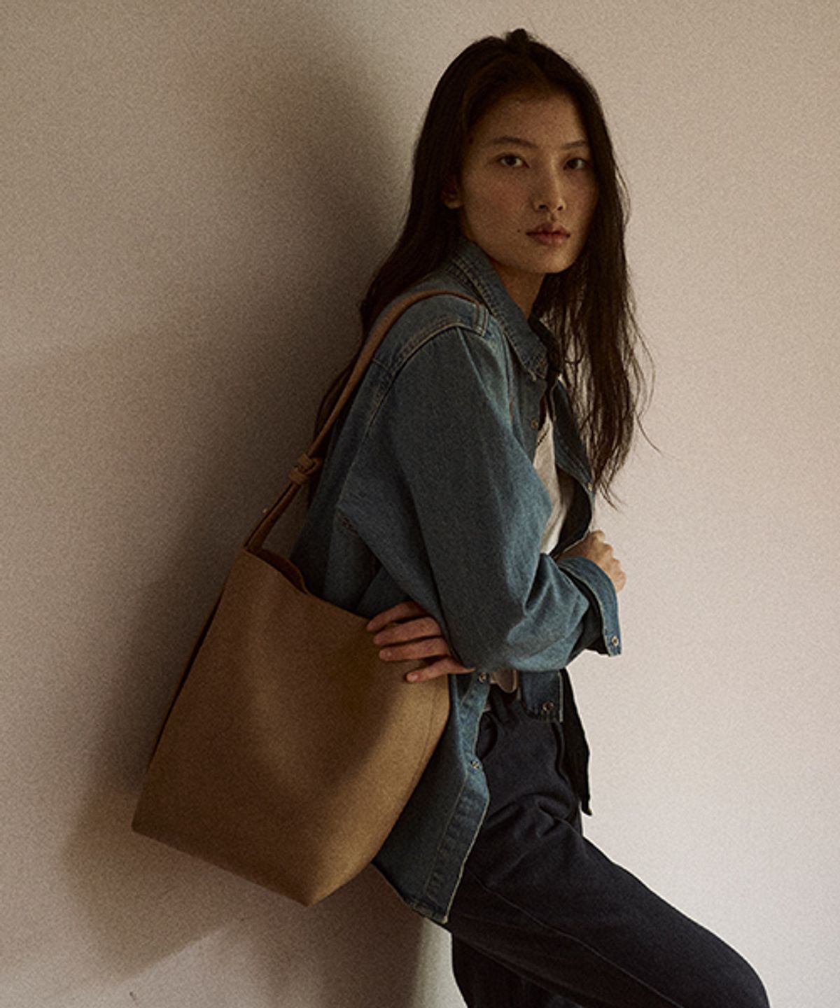 드메이커(DEMAKER) Woody bucket bag-beige
