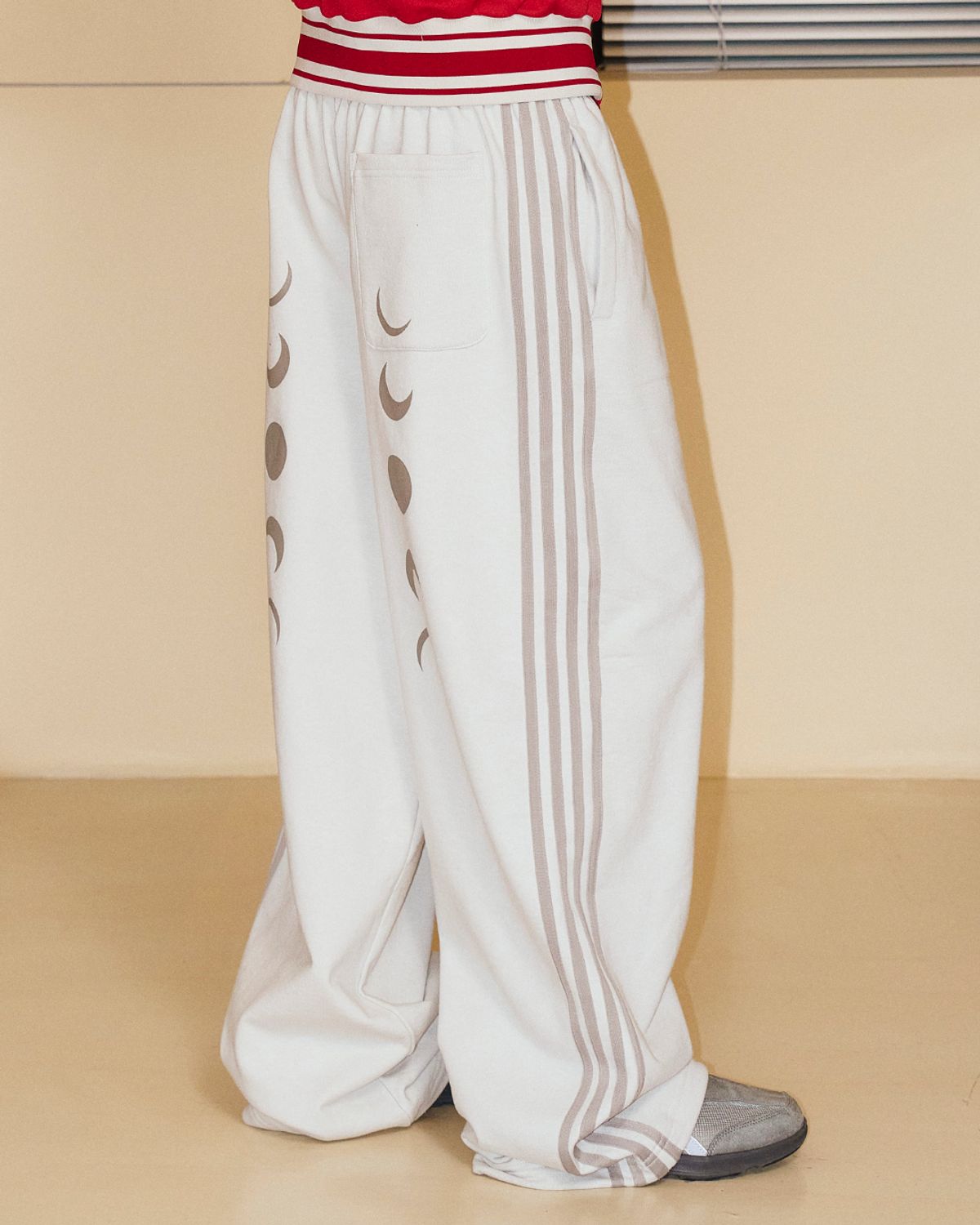 엔와이엑스엑스(NYXX) P.O.M LINE JOGGER PANTS LIGHT ASH