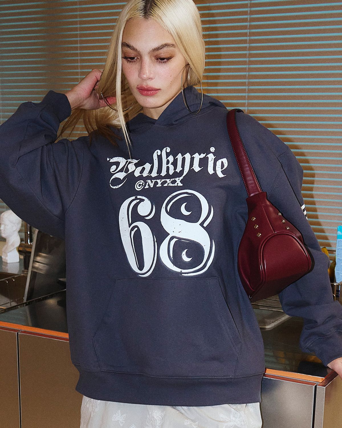 엔와이엑스엑스(NYXX) BALKYRIE 68 HOODIE CHARCOAL