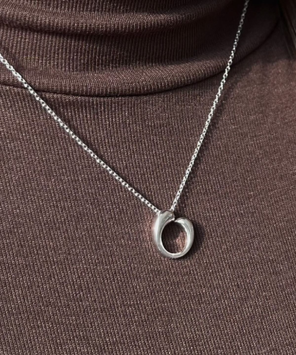 바라두(BARADU) [BARADU 925] Round melting pendant necklace
