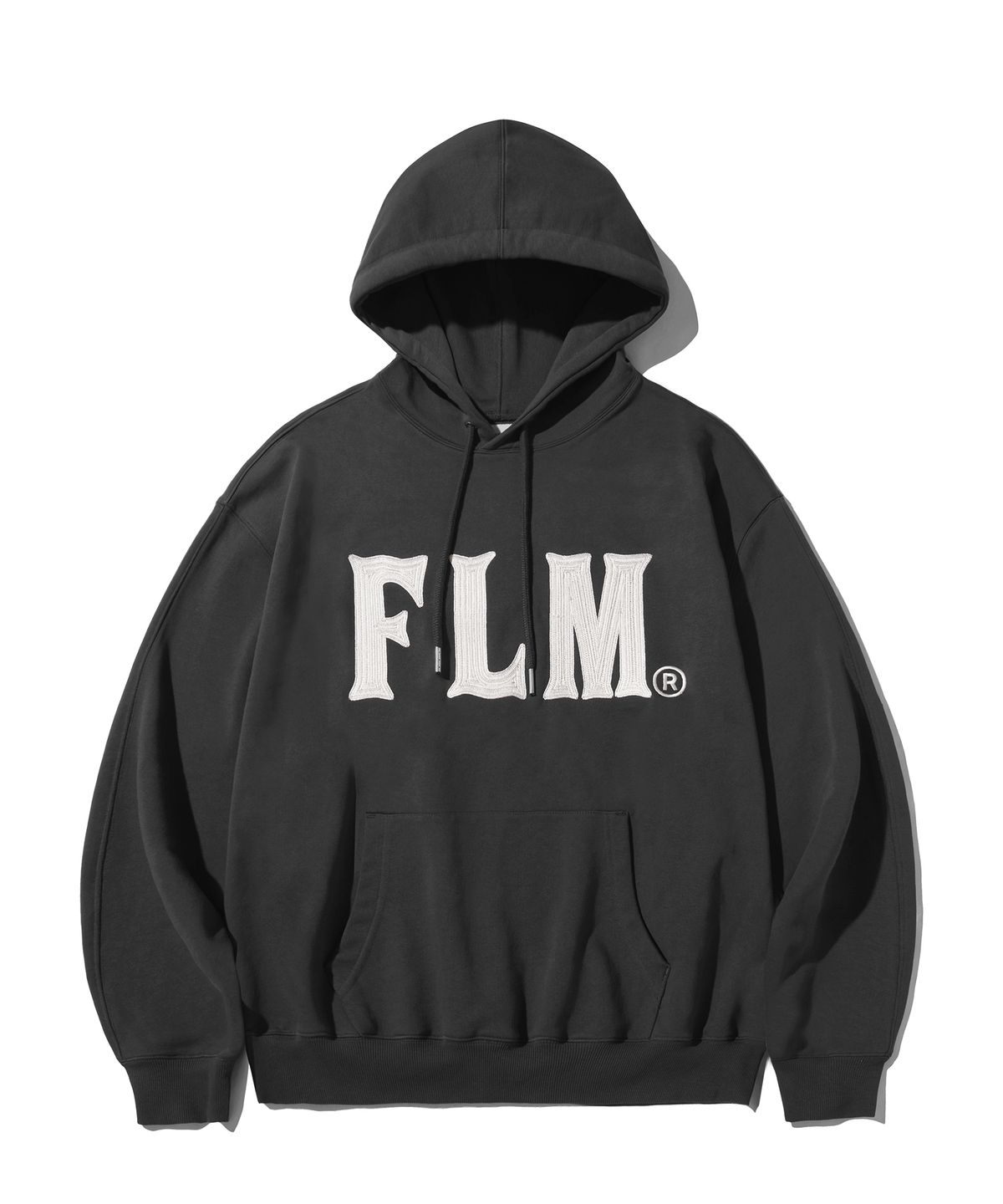 필루미네이트(FILLUMINATE) FLM 스티치 로고 후디-블랙