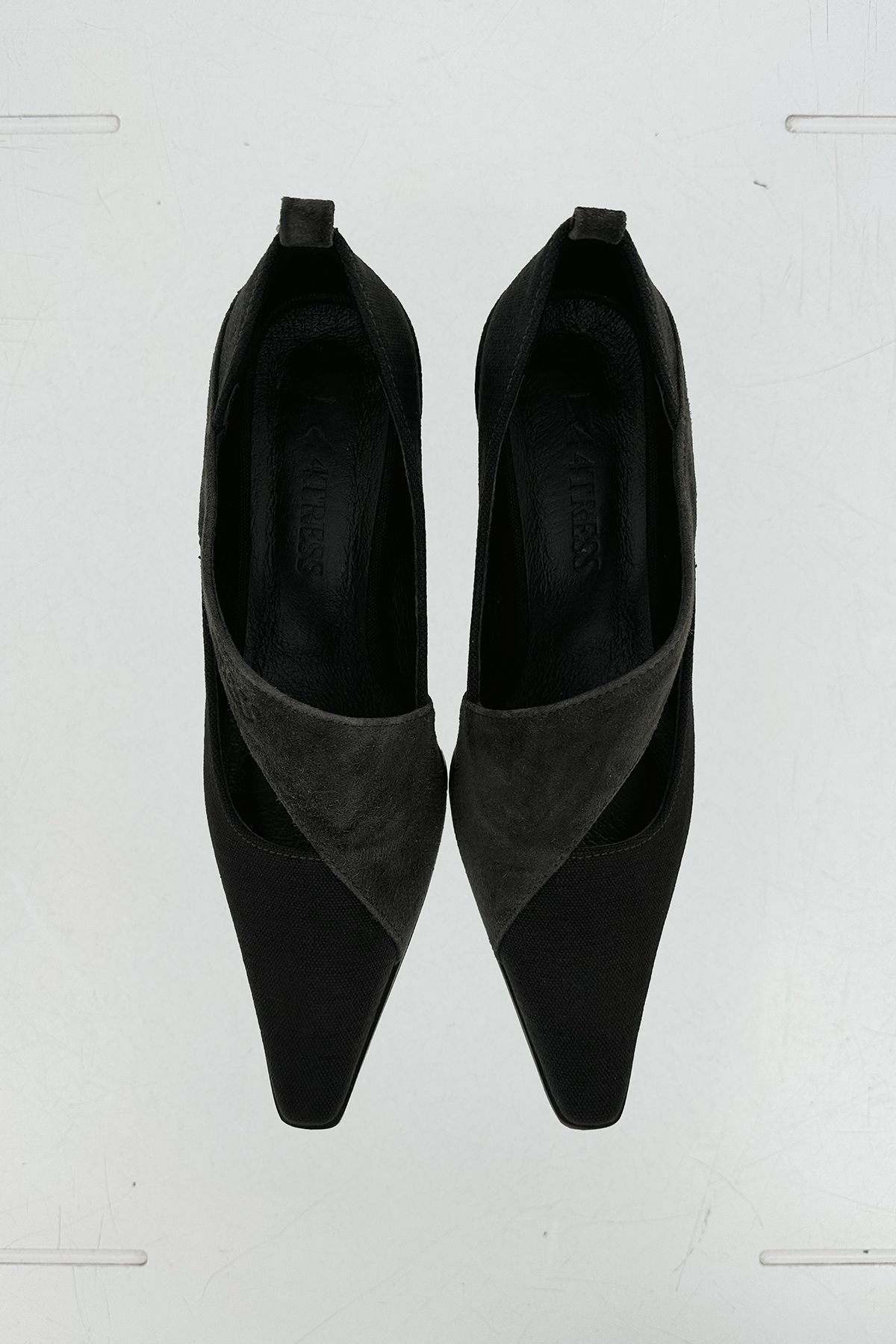 포트리스(4TRESS) LEATHER LAYERING PUMPS 01 BLACK