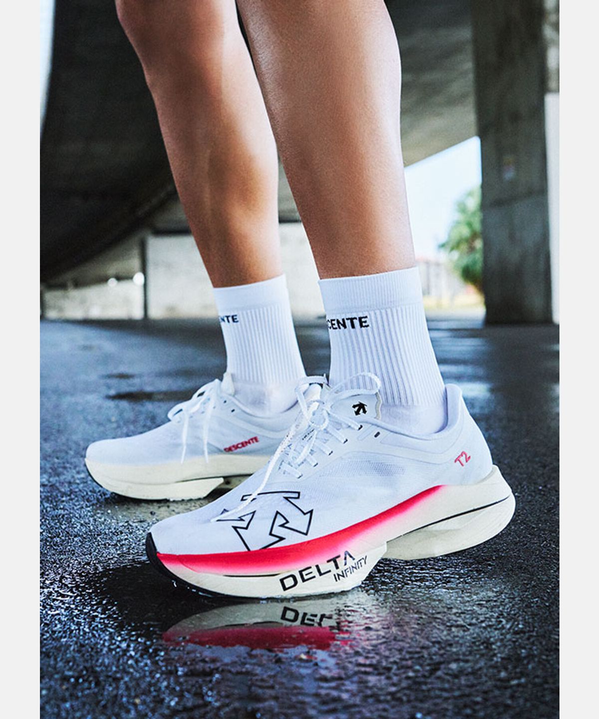데상트(DESCENTE) 델타프로 EXP V2 화이트(SQ113RRN11)