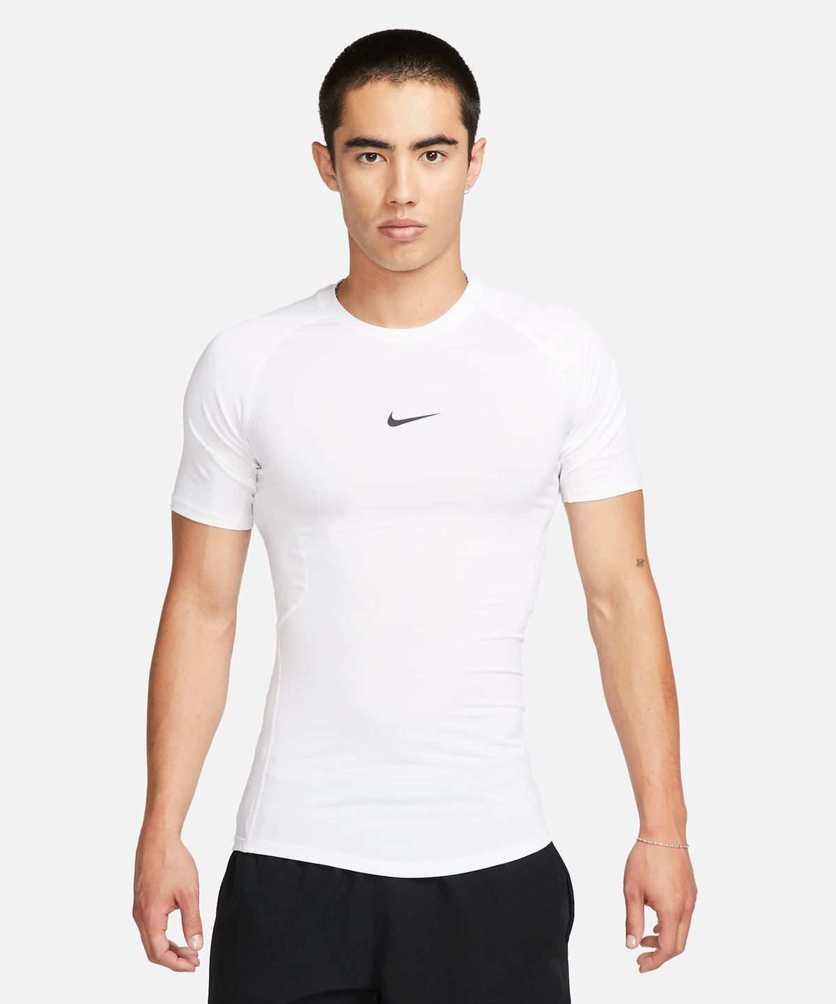나이키(NIKE) 프로 드라이 핏 타이트 반소매 피트니스 탑 M - 화이트:블랙 / FB7933-100