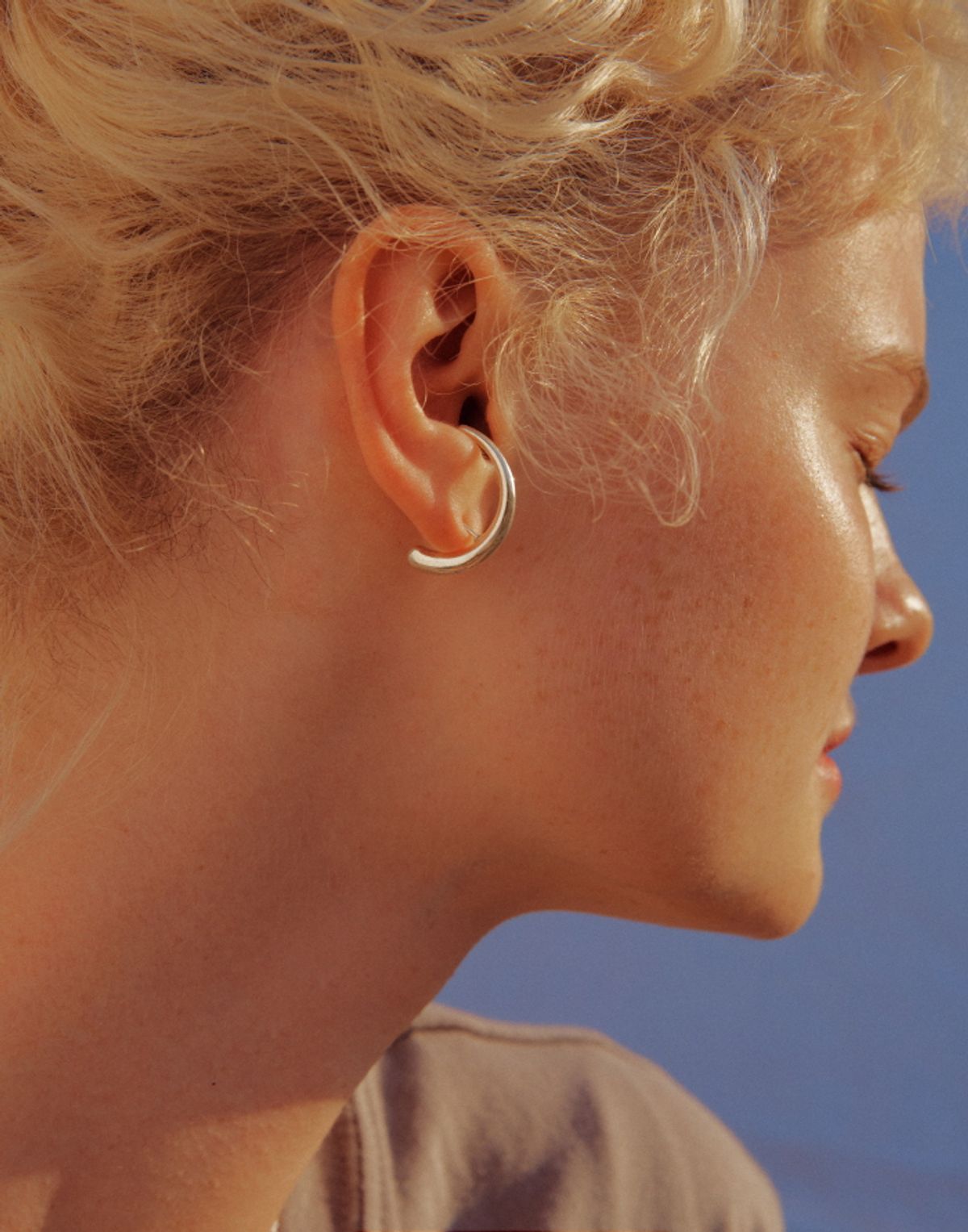 아쿠푸(ACOOPU) [925 silver] mahinu curve earring