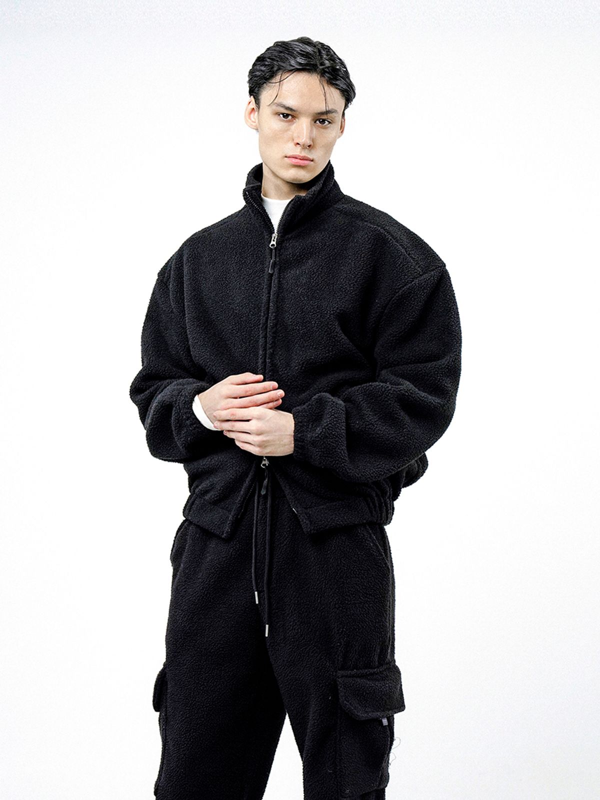 챈세스노이(CHANCE'S NOI) Fleece Two-way Zip-up - Black /M244TP02BK
