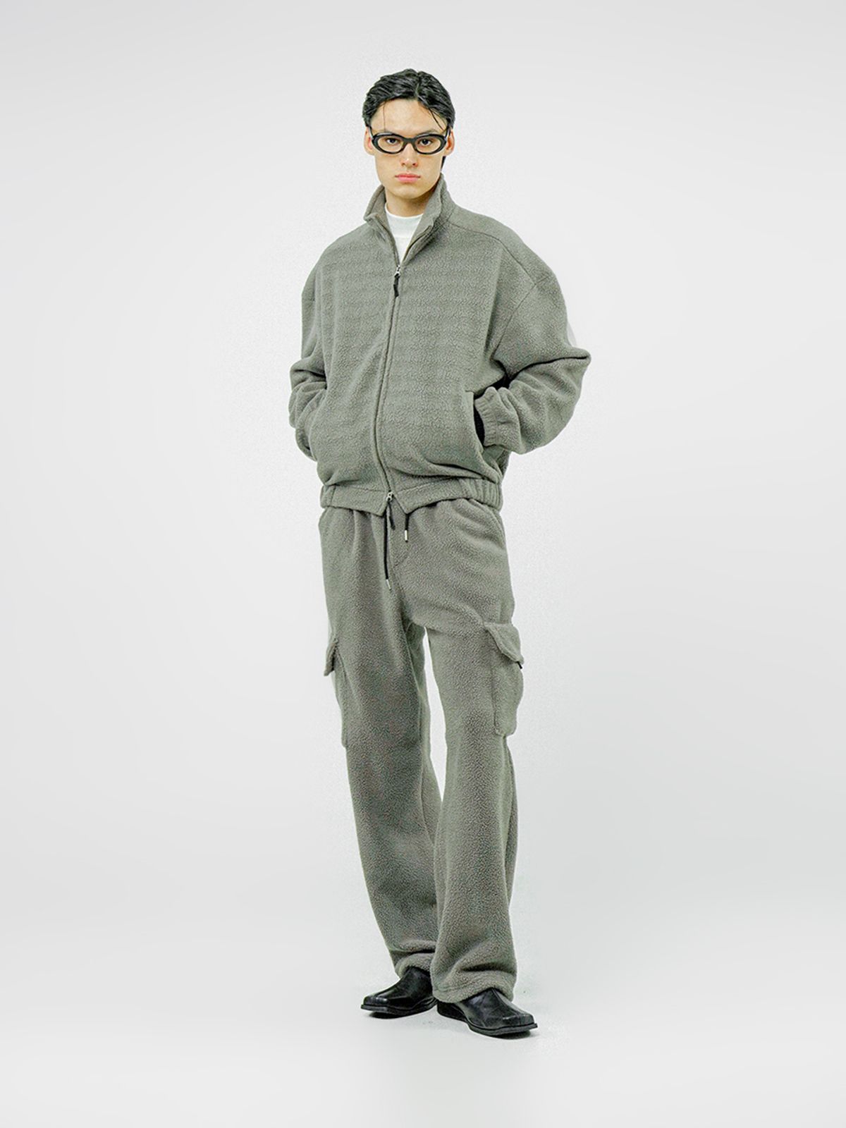 챈세스노이(CHANCE'S NOI) Fleece String Cargo Pants - Khaki /M244PT05KA