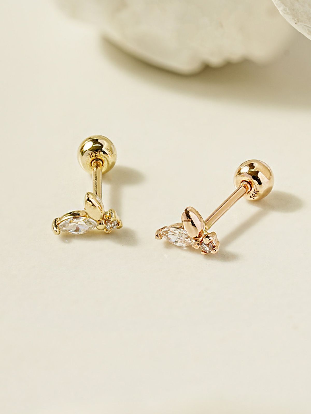 미니멀피어싱(MINIMALPIERCING) 14K 미니 새싹 큐빅 피어싱 귀걸이