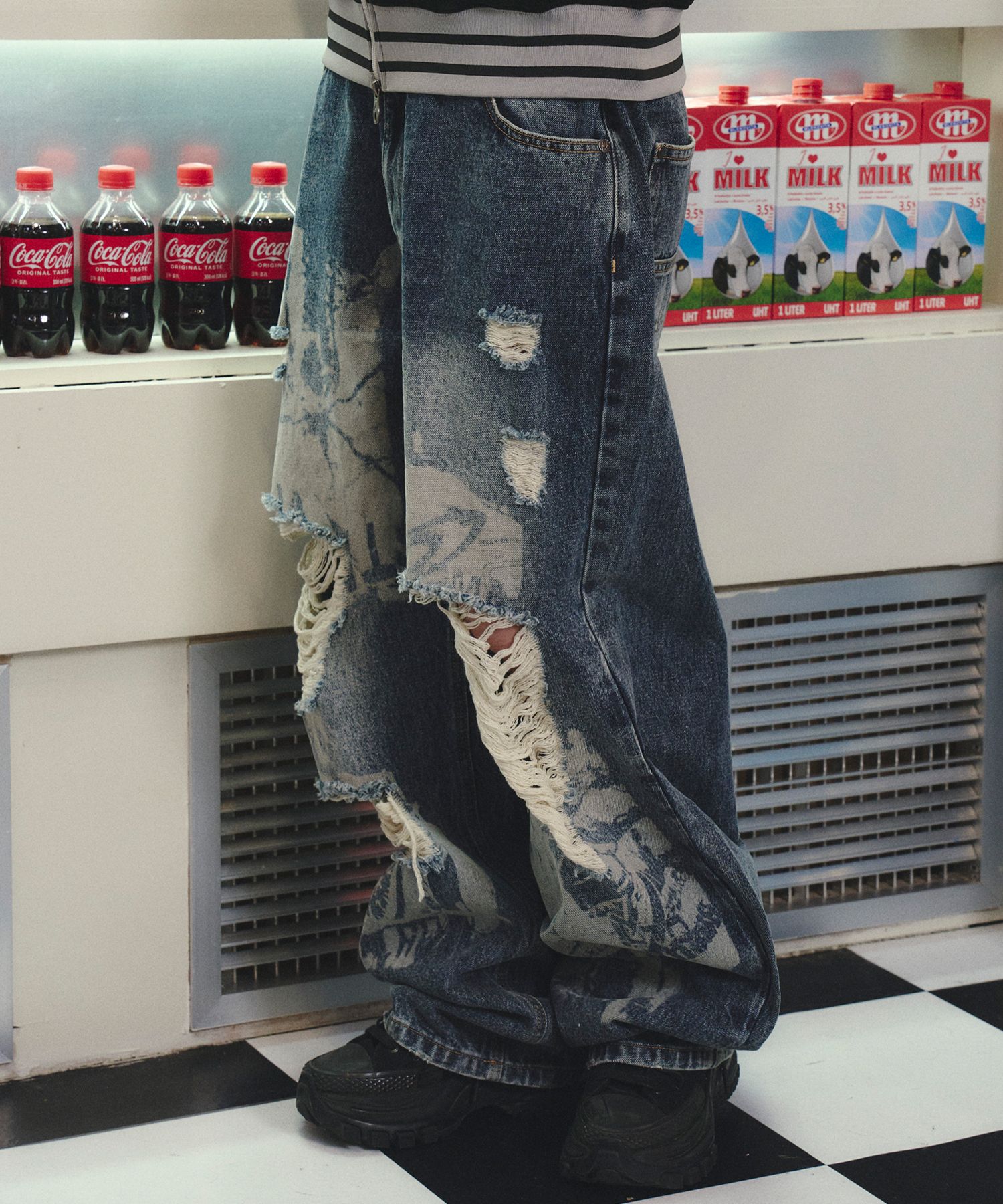 Shop Pants at MUSINSA