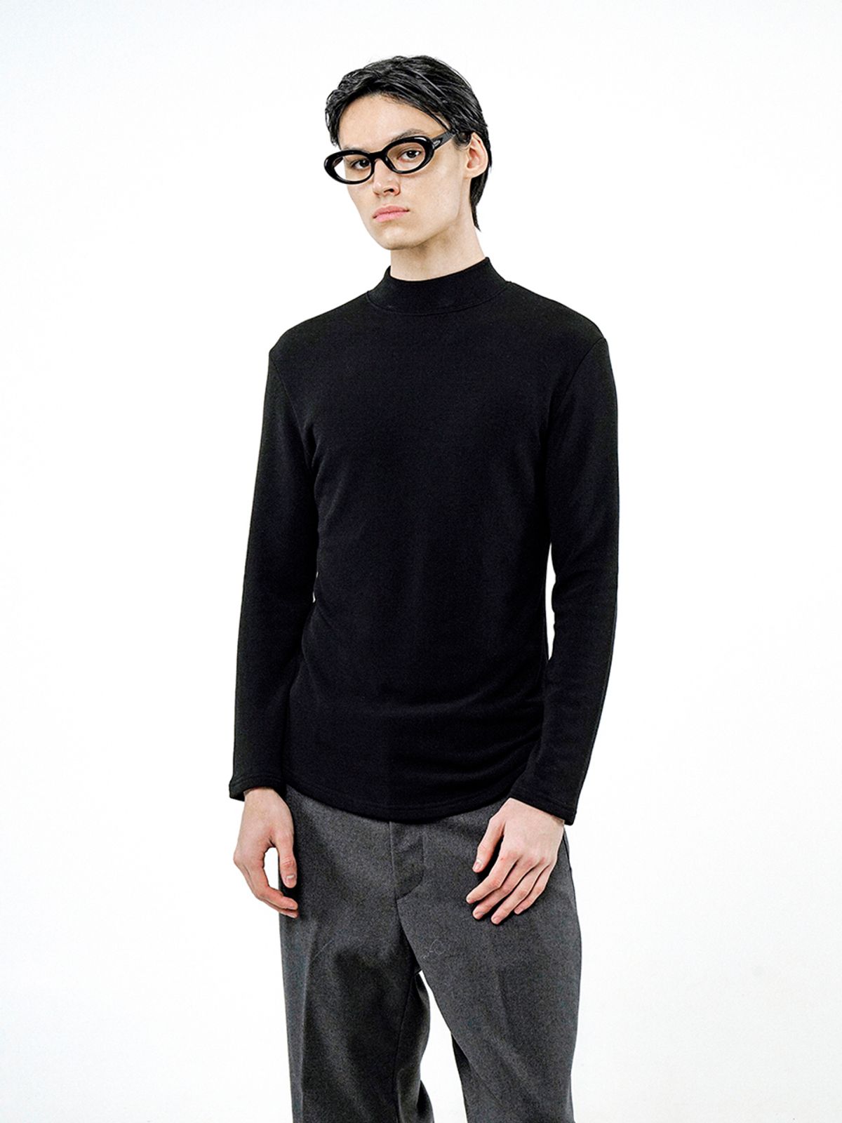 챈세스노이(CHANCE'S NOI) Fleece Wool Half Turtleneck - Black /M244TP03BK
