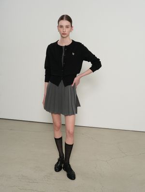 에센셜 크루넥 가디건 [BLACK] / WBD3L04501