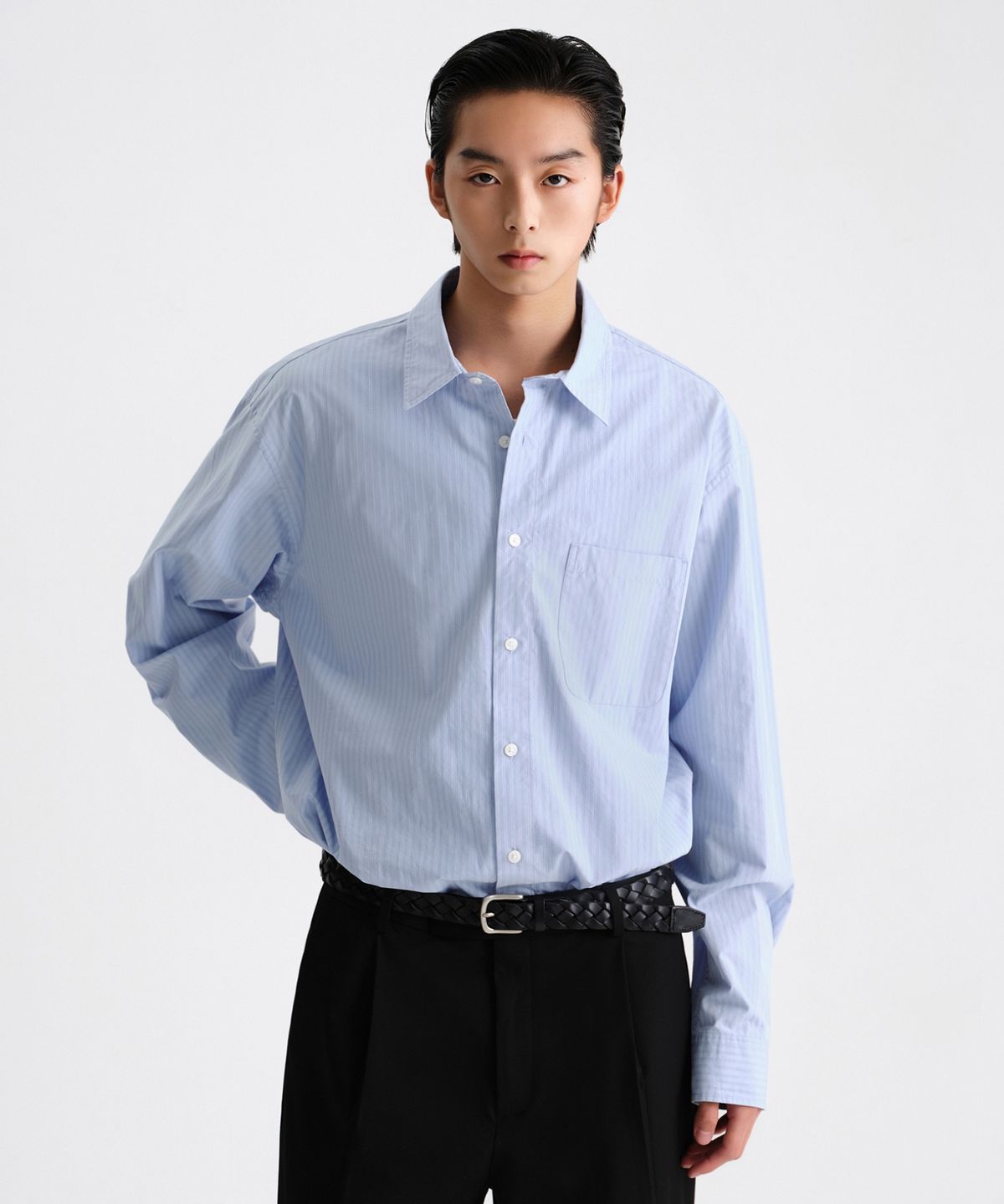 무신사 스탠다드(MUSINSA STANDARD) 릴렉스드 쓰리 핀 스트라이프 포플린 셔츠 [블루/화이트]