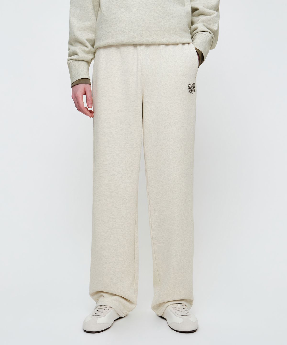 마리떼 프랑소와 저버(MARITHÉ + FRANҪOIS GIRBAUD) CLASSIC LOGO SWEAT PANTS oatmeal