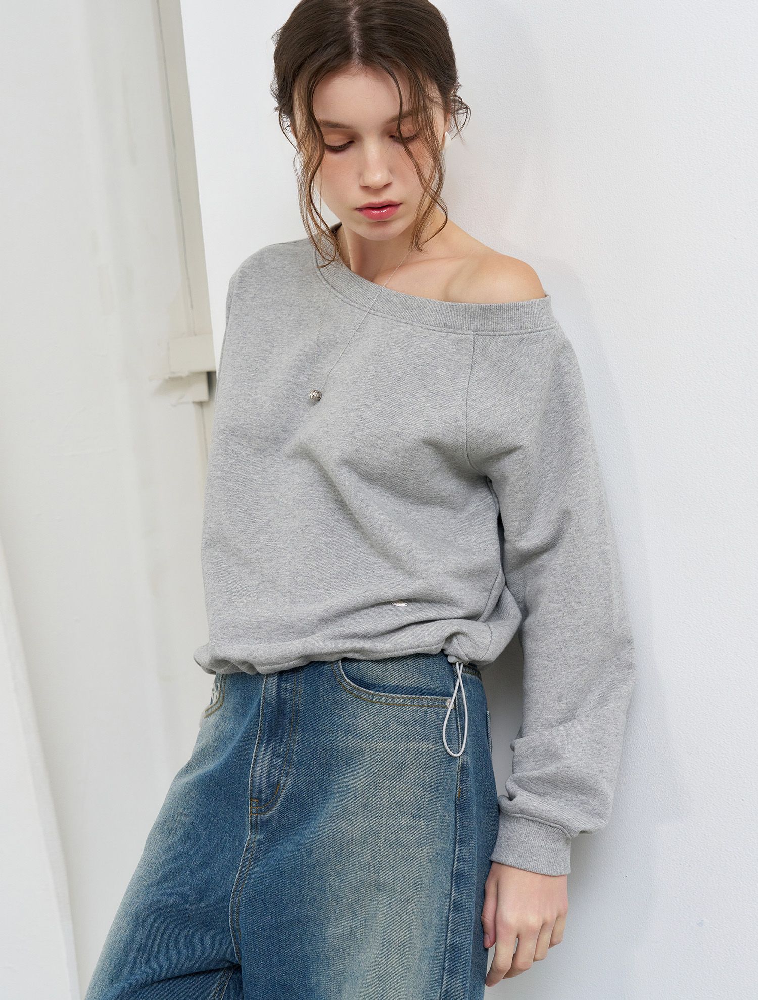 ★GENERAL IDEA★ One Shoulder Sweatshirt MELANGE GREY WBE1L0 MUSINSA | GENERAL IDEA One Shoulder Sweatshirt [MELANGE GREY