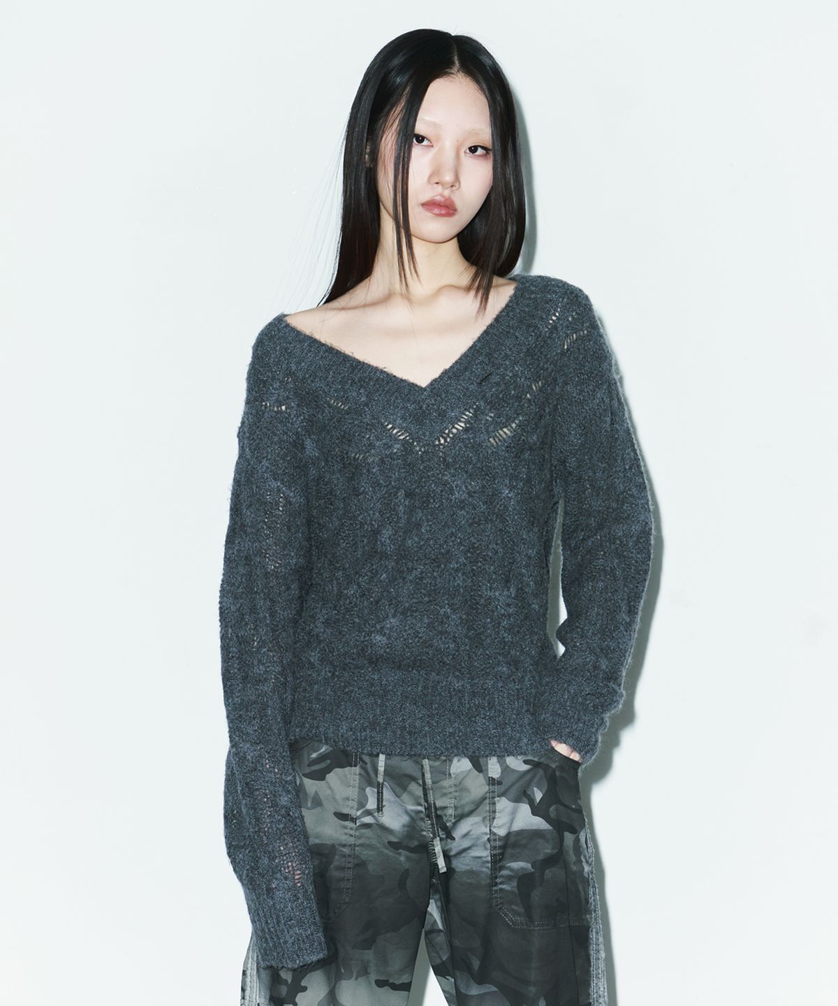 오디너리 홀리데이(ORDINARY HOLIDAY) LOOSE FIT CABLE KNIT PULLOVER [DEEP GRAY]