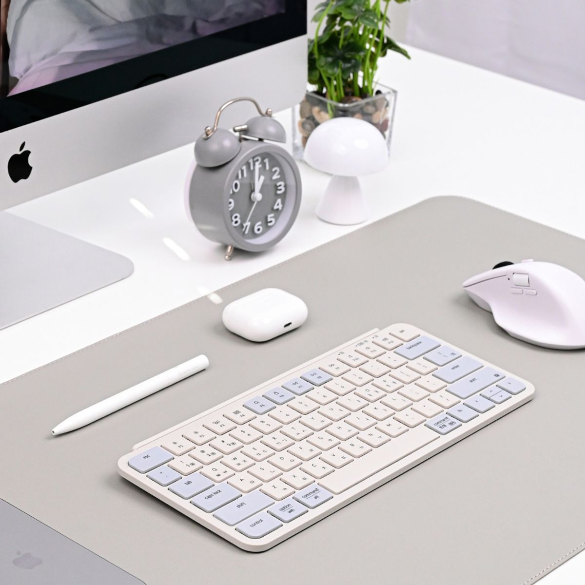 키크론(KEYCHRON) B1 PRO 4in1 블루투스 유무선 슬림 키보드 미니배열 펜타그래프
